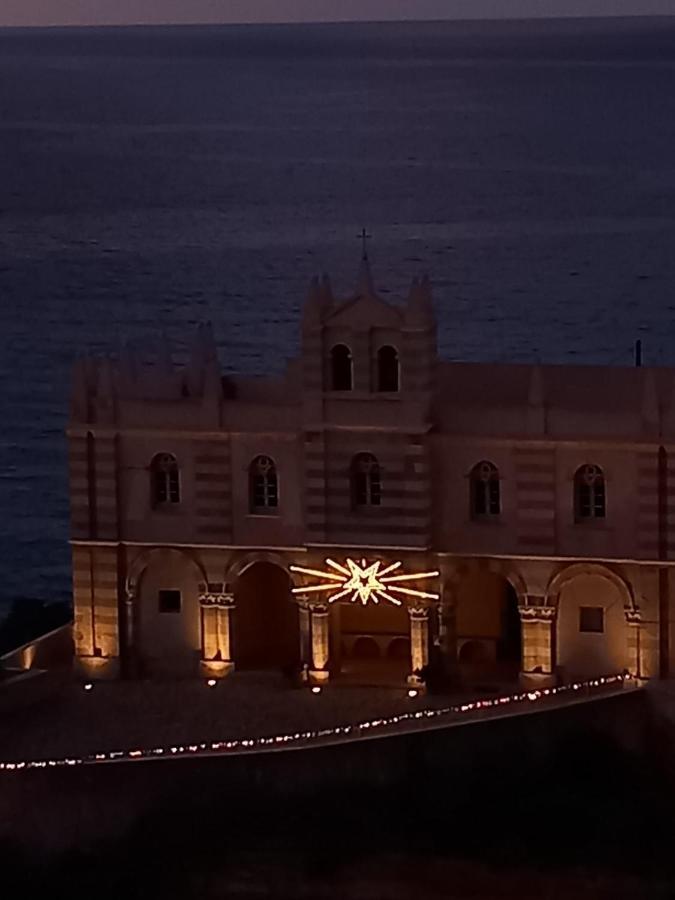 Bluemind Aparthotel Tropea Exteriör bild