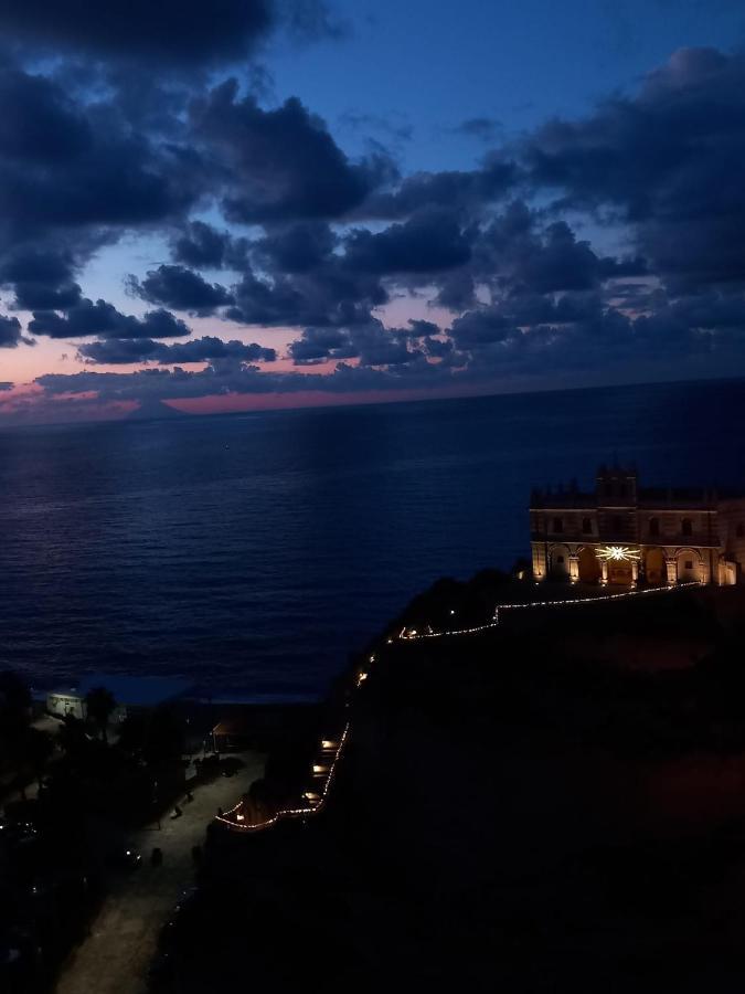 Bluemind Aparthotel Tropea Exteriör bild