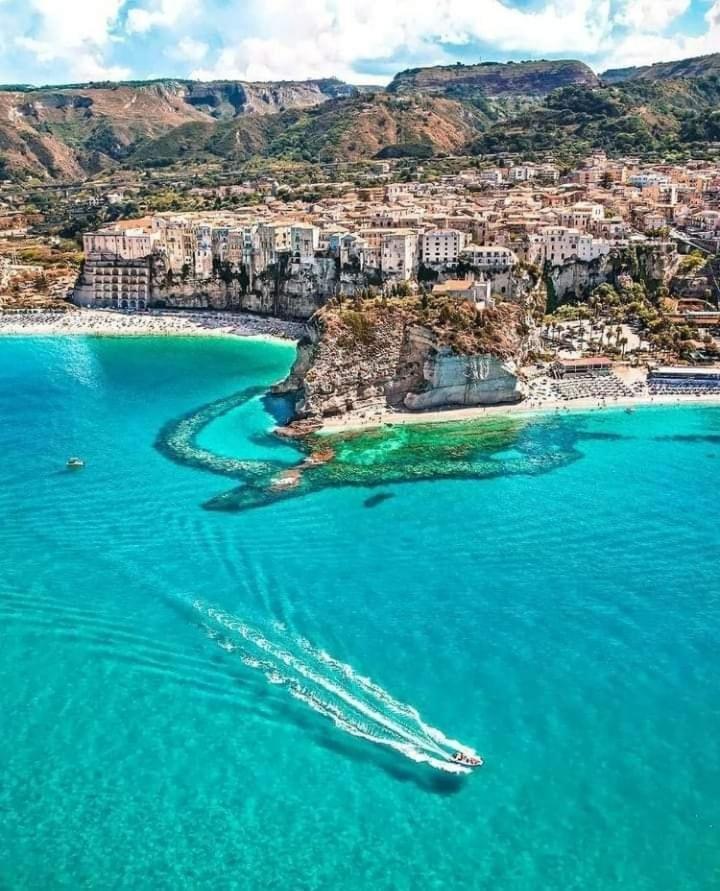 Bluemind Aparthotel Tropea Exteriör bild